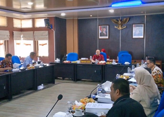 Ketua DPRD Didit Srigusjaya Pimpin Rapat Rancangan KUA-PPAS TA 2025